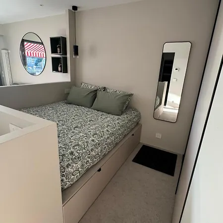 Dernier Etage Coeur Menton, Vue Parking Prive 아파트 멍똥