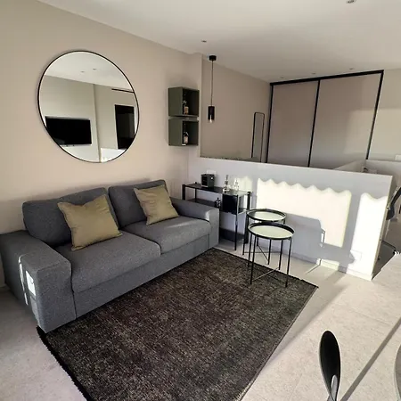 公寓 Dernier Etage Coeur Menton, Vue Parking Prive 芒通