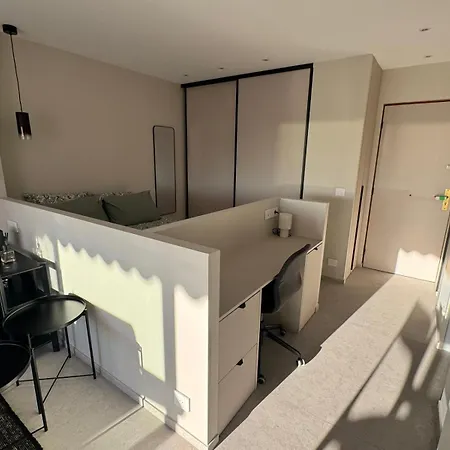 Dernier Etage Coeur Menton, Vue Parking Prive * 芒通