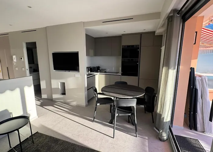 Dernier Etage Coeur Menton, Vue Parking Prive Apartment Menton